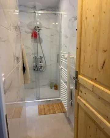 Les Sorbiers Apartment *